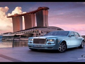 new Electric Rolls Royce 102EX 2012 top